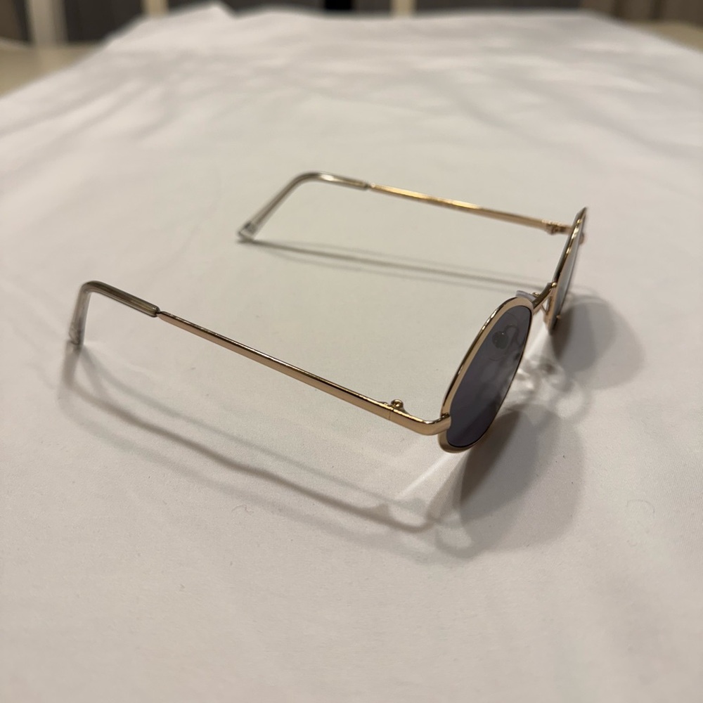Foster Grant Max Block Gold Rim John Lennon Style Sunglasses